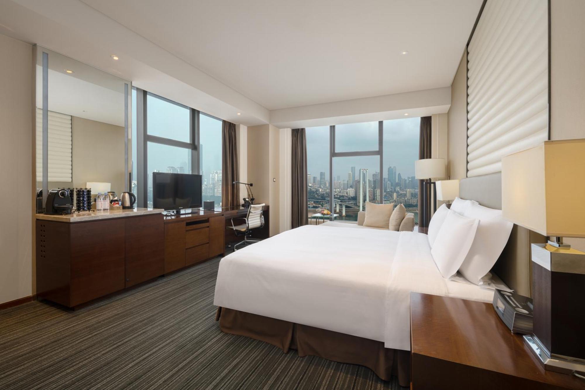 Radisson Blu Plaza Chongqing - Free 2 Bottle Of Local Beer Per Room During Stay Exterior foto